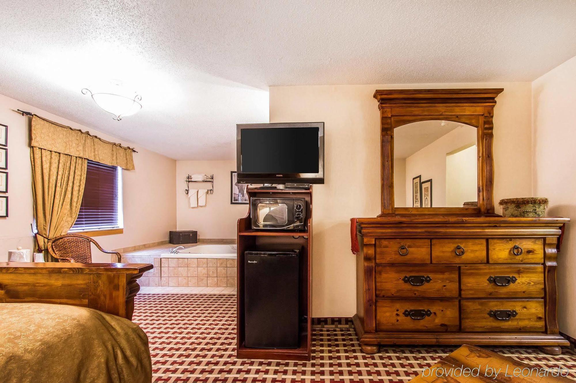 Quality Inn & Suites Marion Ngoại thất bức ảnh